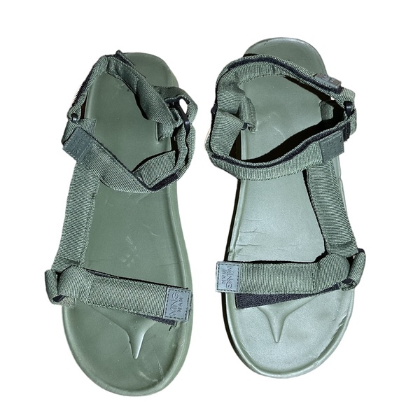 1786- MNG MANGO Army Green Velcro Men’s Sandals size 12 - Picture 2 of 7